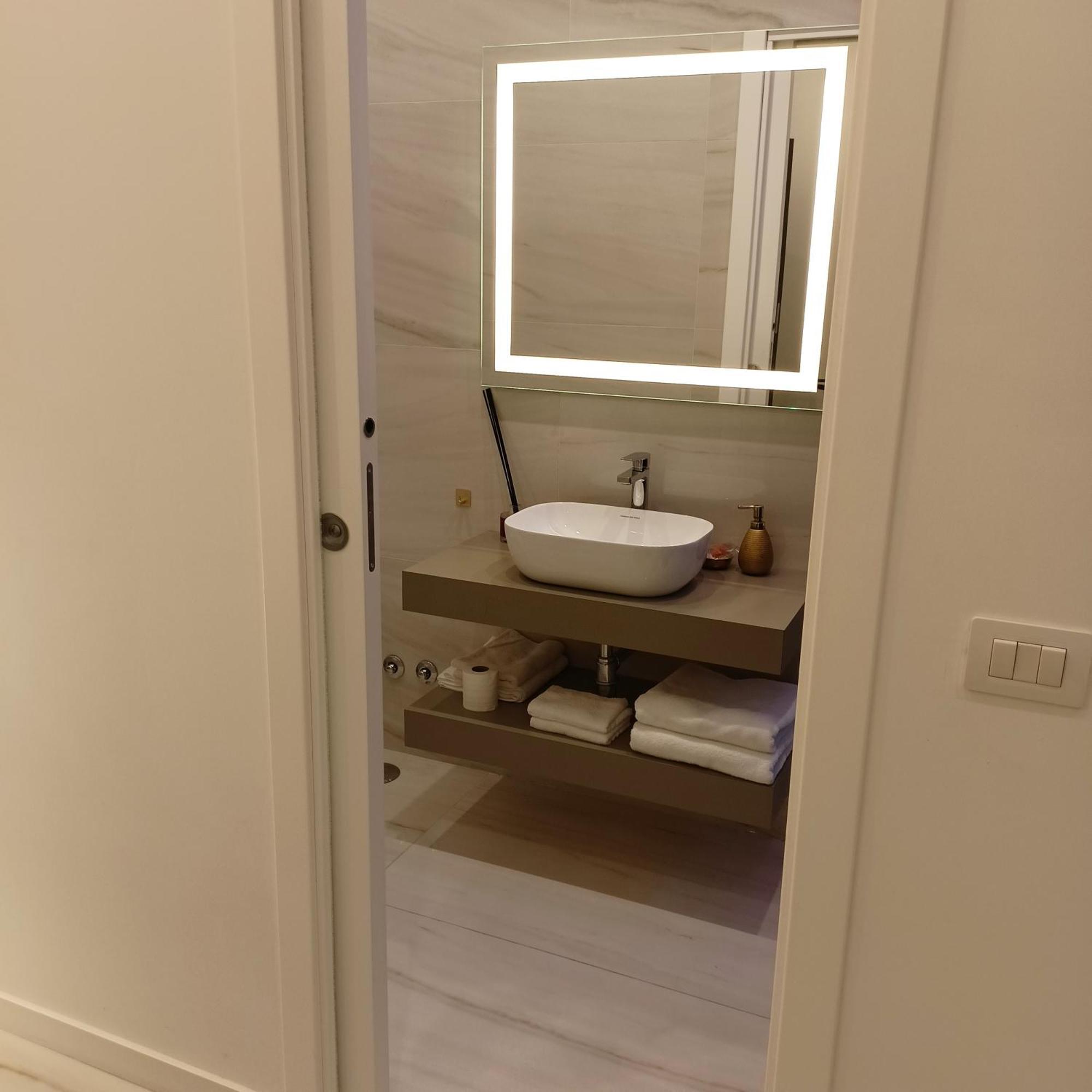 La Lepre Bovio Hotel Napoli Ngoại thất bức ảnh