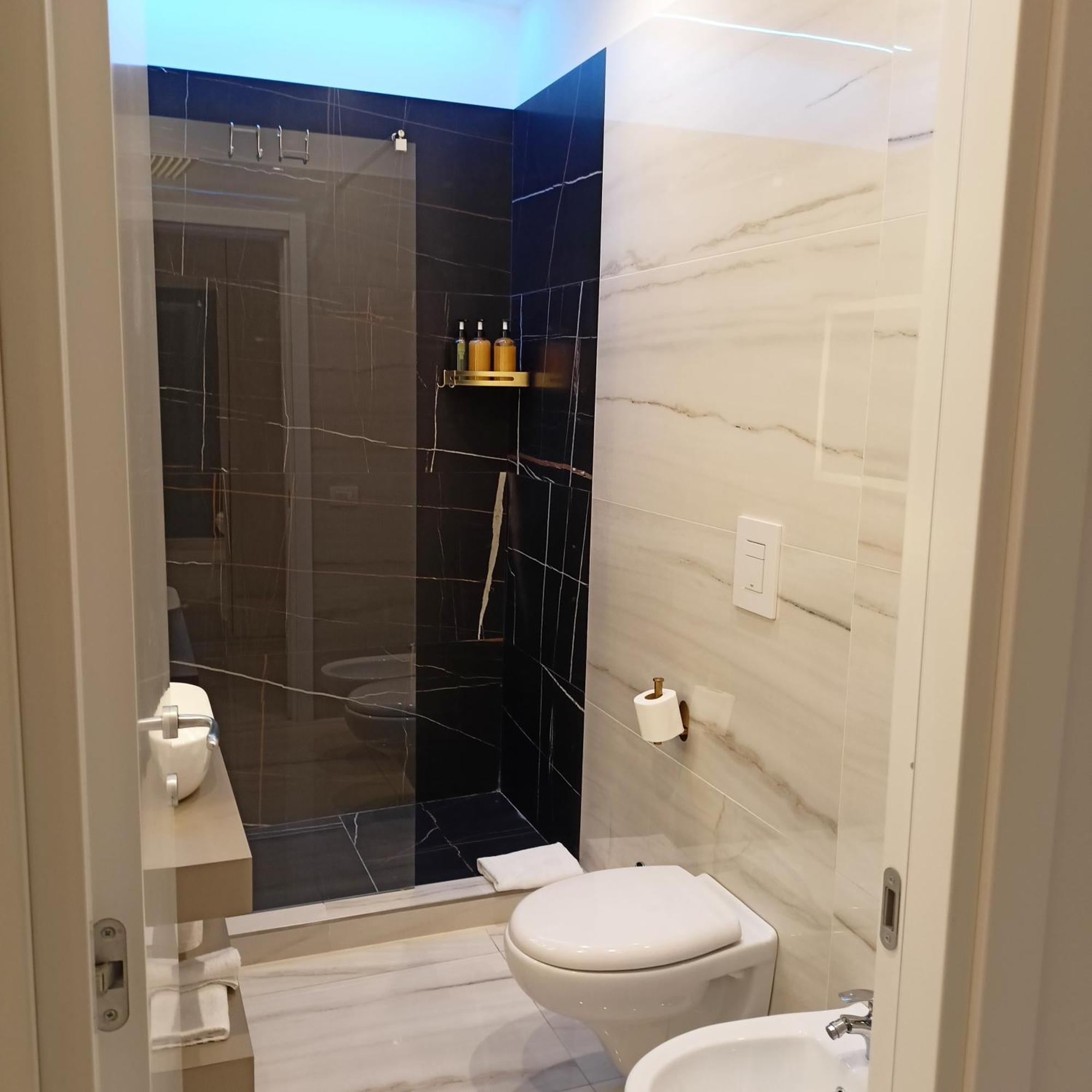 La Lepre Bovio Hotel Napoli Ngoại thất bức ảnh